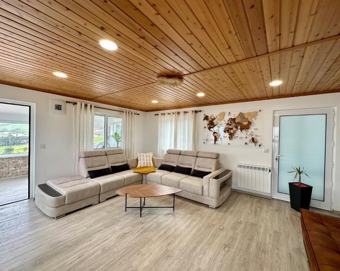 Paradise Apartments III Санта-Круш-даш-Флориш Экстерьер фото