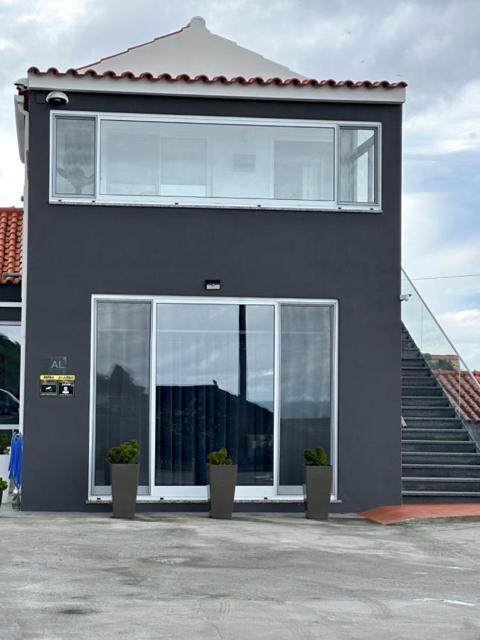 Paradise Apartments III Санта-Круш-даш-Флориш Экстерьер фото